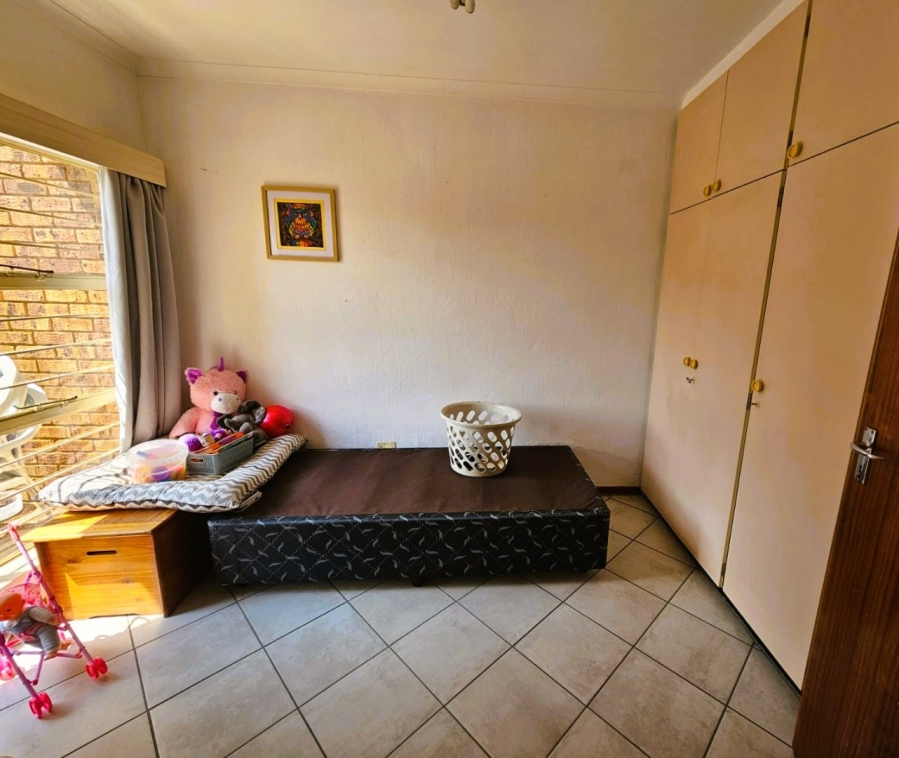 3 Bedroom Property for Sale in Country View Gauteng