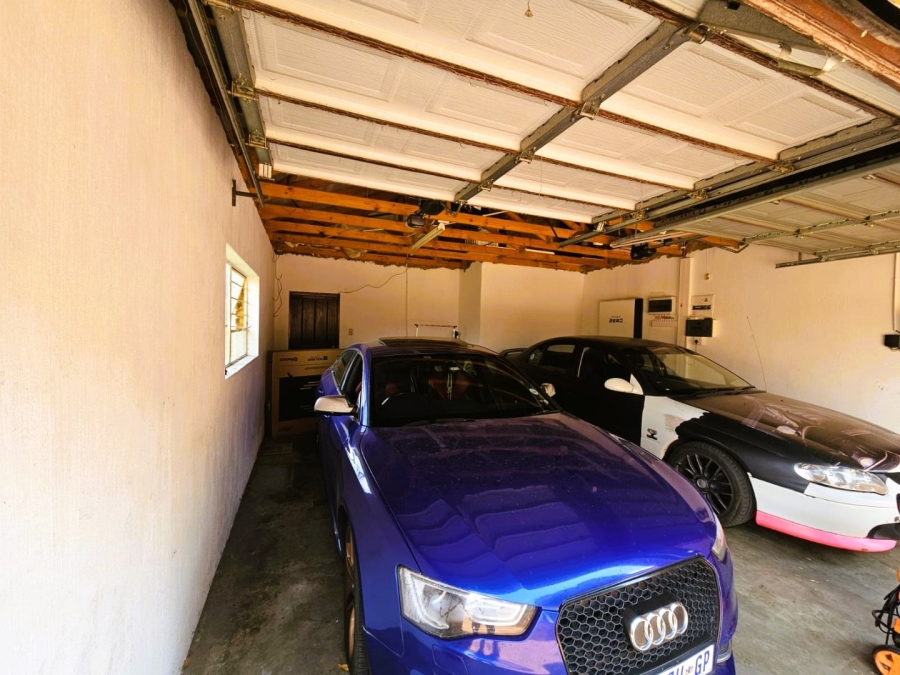 3 Bedroom Property for Sale in Country View Gauteng