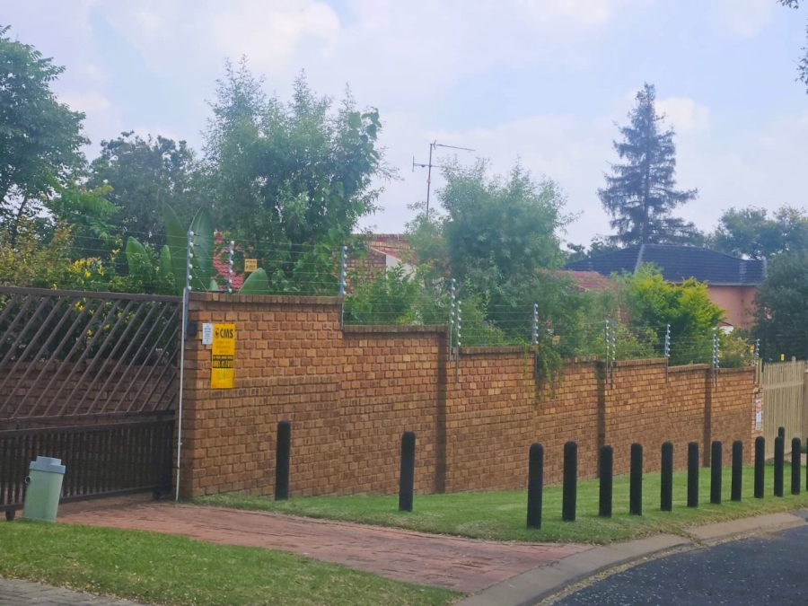 3 Bedroom Property for Sale in Country View Gauteng