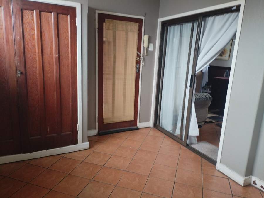 2 Bedroom Property for Sale in Selection Park Gauteng