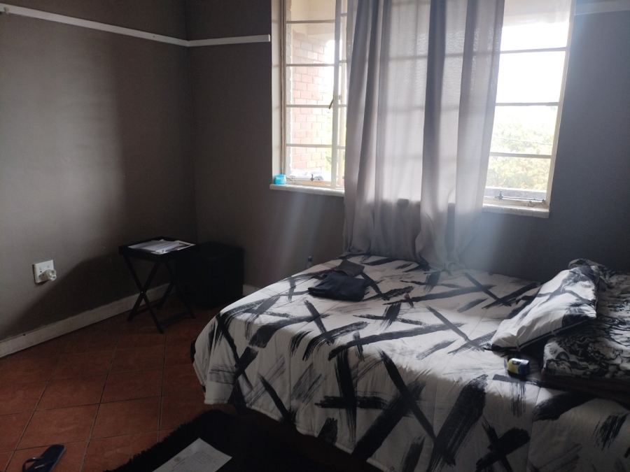 2 Bedroom Property for Sale in Selection Park Gauteng