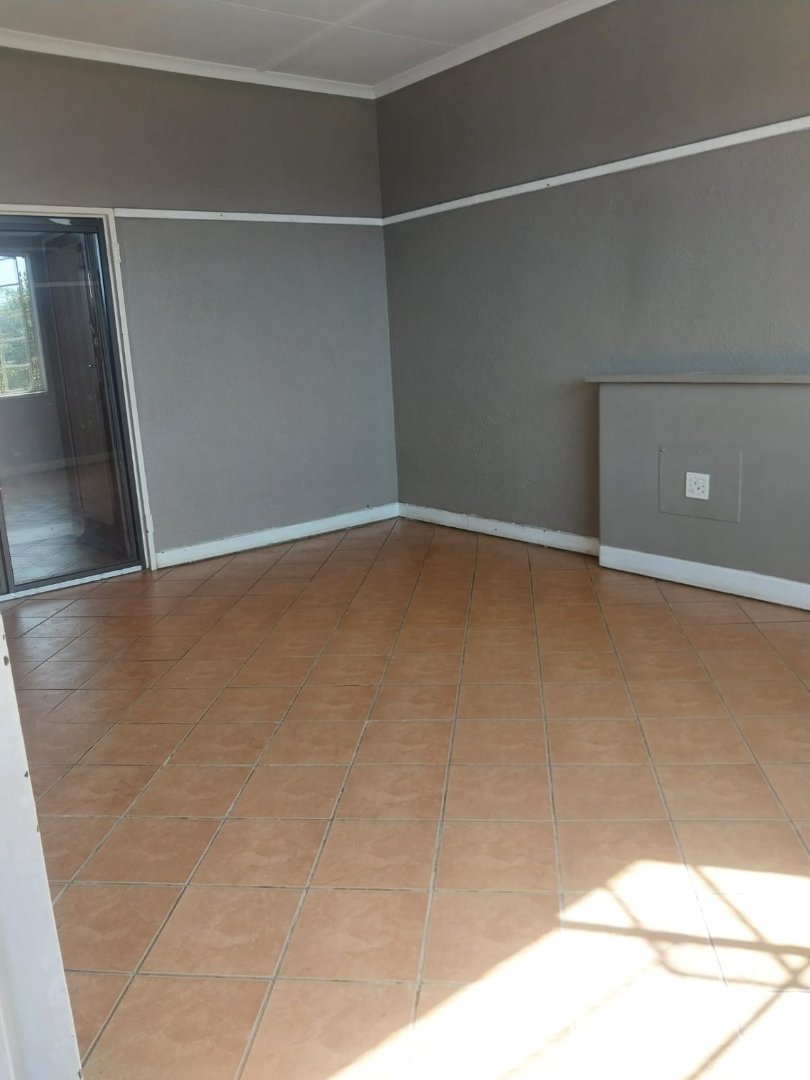 2 Bedroom Property for Sale in Selection Park Gauteng