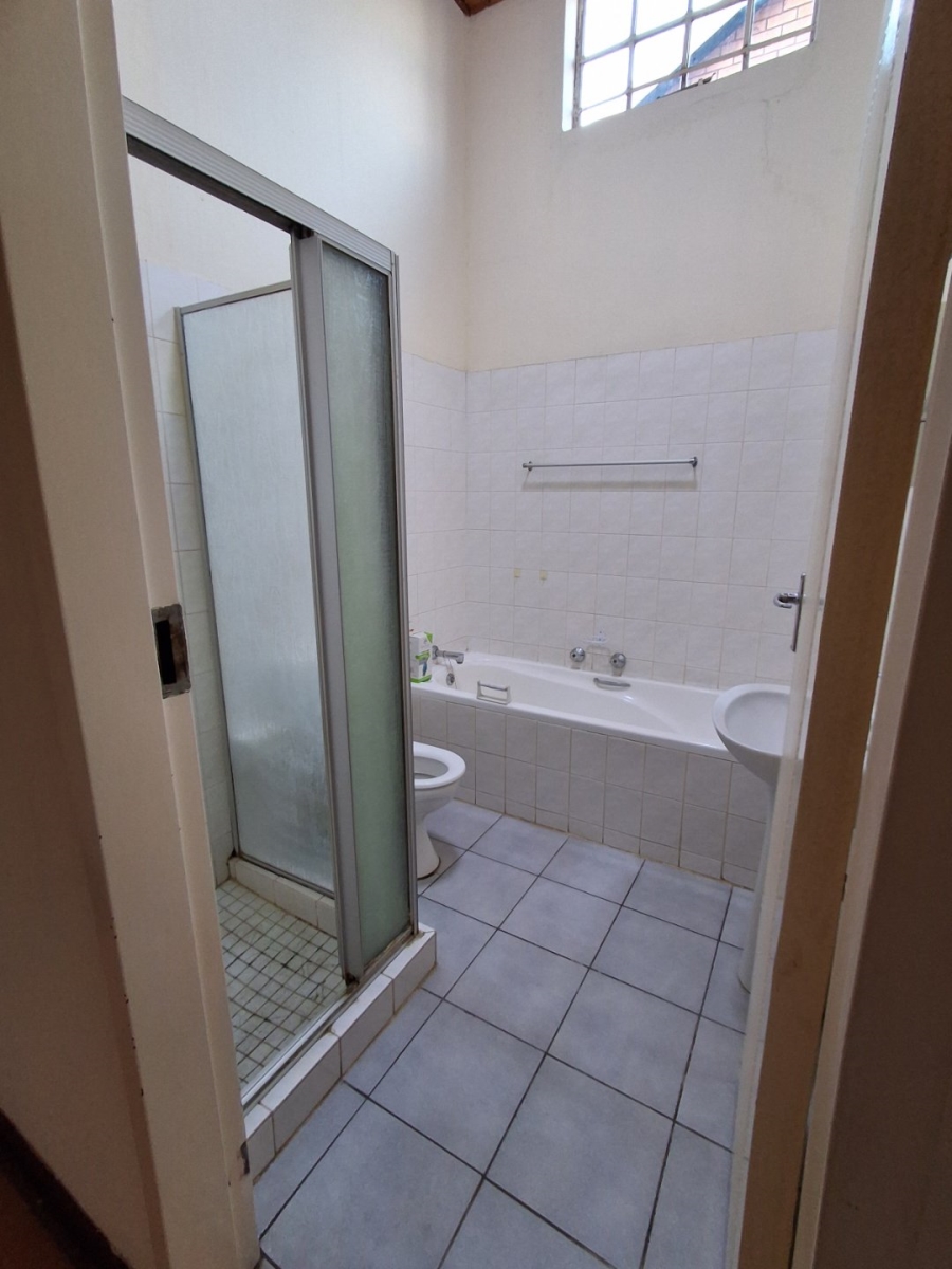 2 Bedroom Property for Sale in Clubview Gauteng