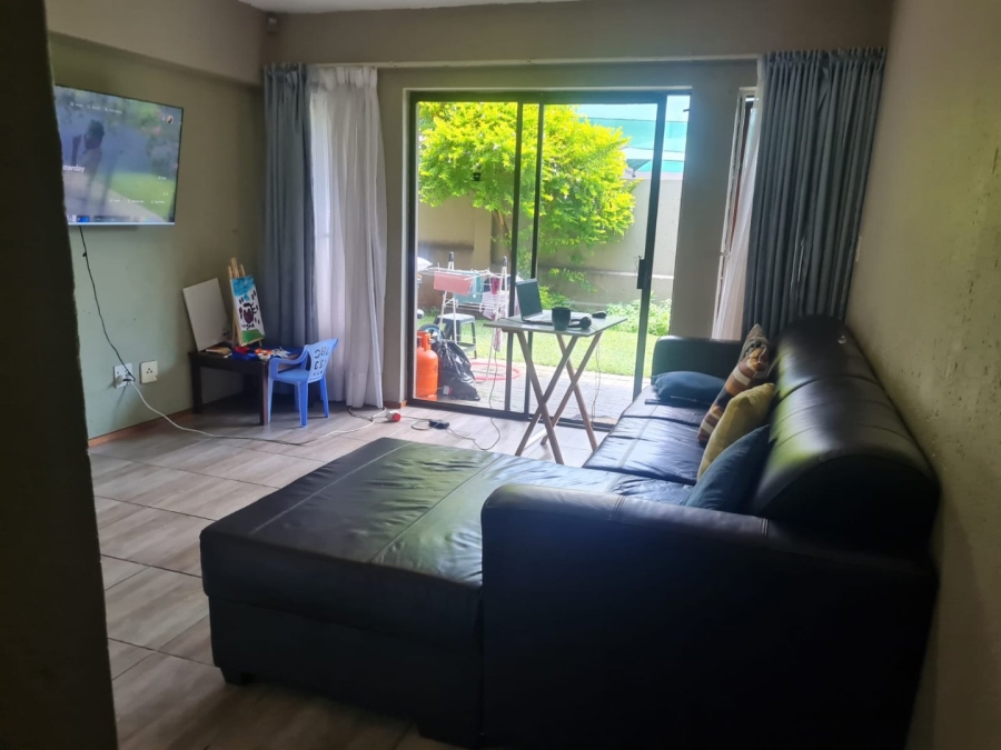 2 Bedroom Property for Sale in Glenvista Gauteng