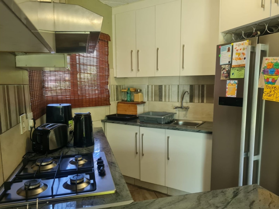 2 Bedroom Property for Sale in Glenvista Gauteng