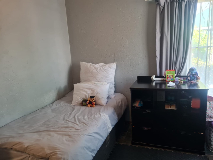 2 Bedroom Property for Sale in Glenvista Gauteng