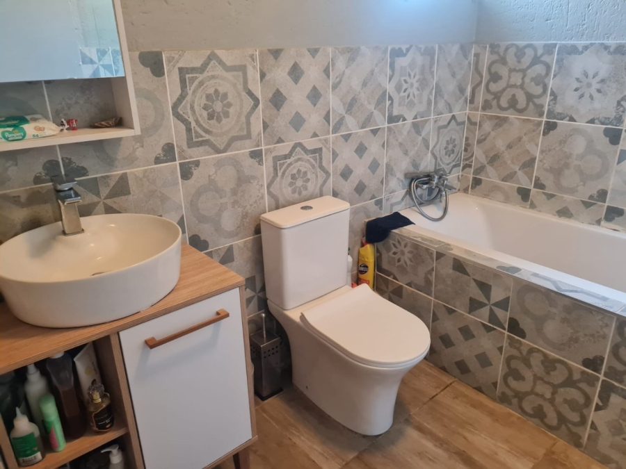 2 Bedroom Property for Sale in Glenvista Gauteng