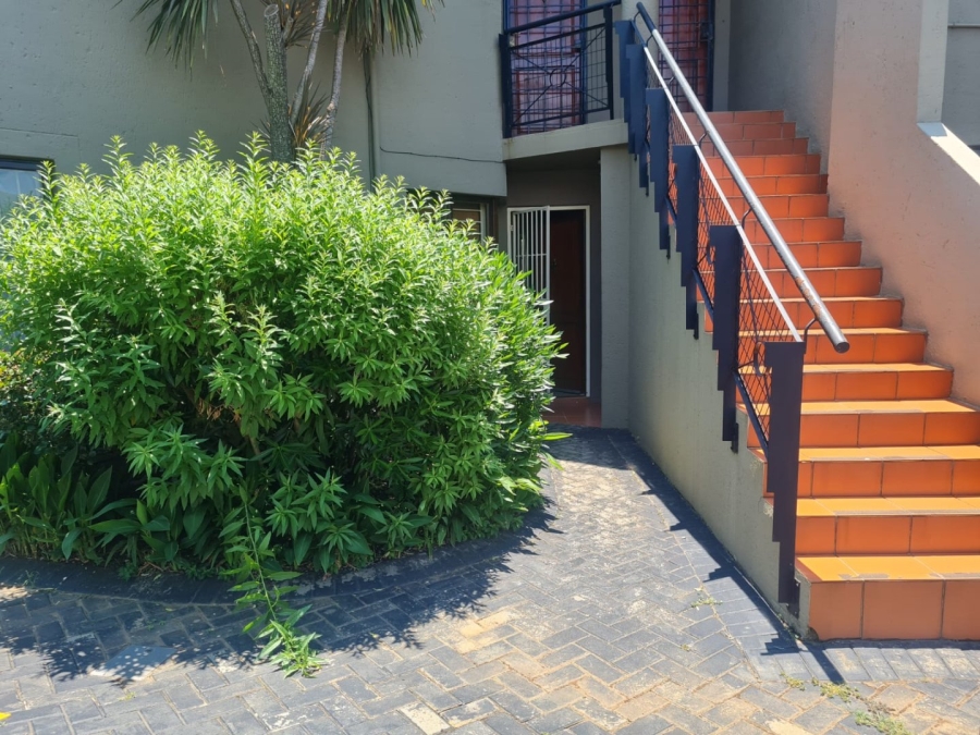 2 Bedroom Property for Sale in Glenvista Gauteng
