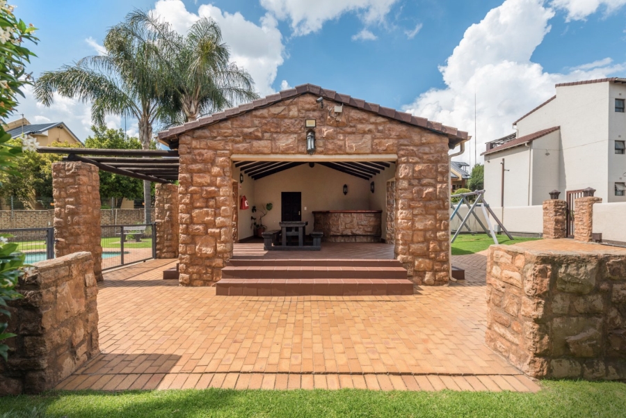 2 Bedroom Property for Sale in Eden Glen Gauteng