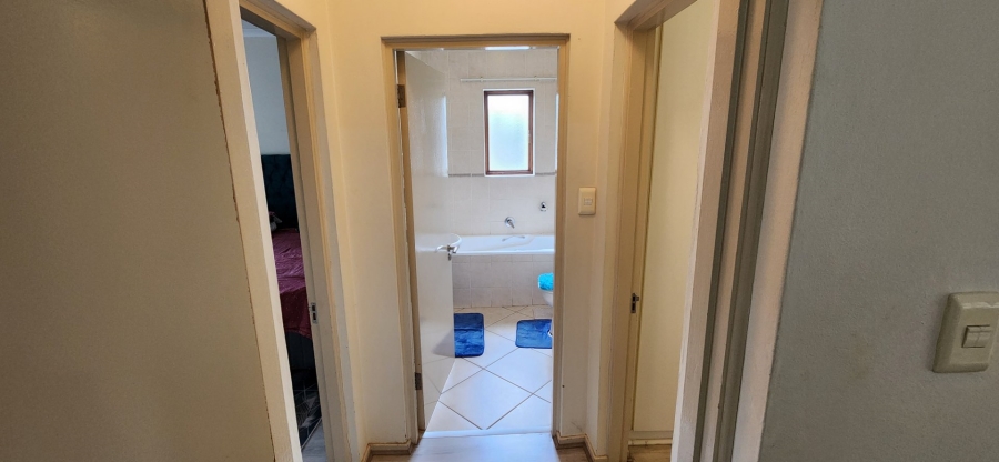 2 Bedroom Property for Sale in Edenburg Gauteng