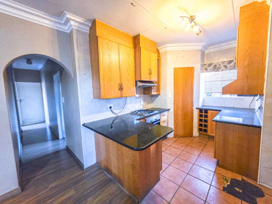 4 Bedroom Property for Sale in Amberfield Glen Gauteng