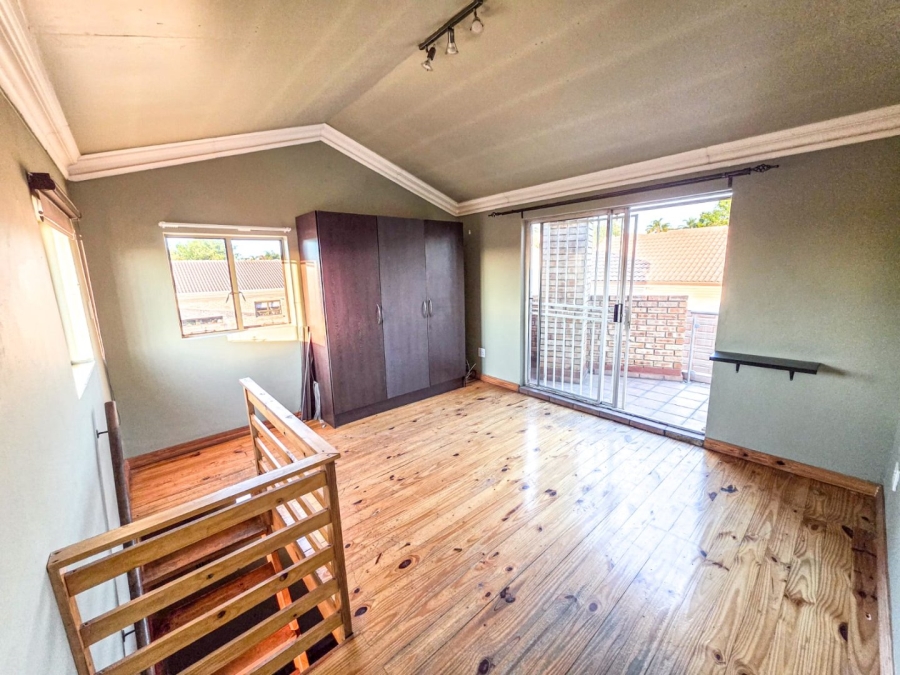 4 Bedroom Property for Sale in Amberfield Glen Gauteng