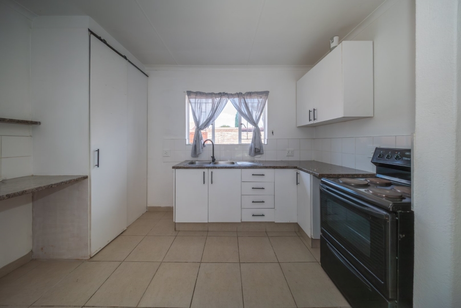 2 Bedroom Property for Sale in Eden Glen Gauteng