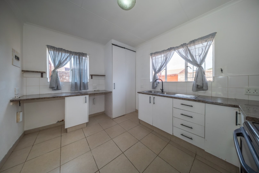 2 Bedroom Property for Sale in Eden Glen Gauteng