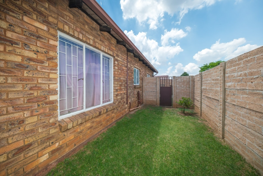 2 Bedroom Property for Sale in Eden Glen Gauteng