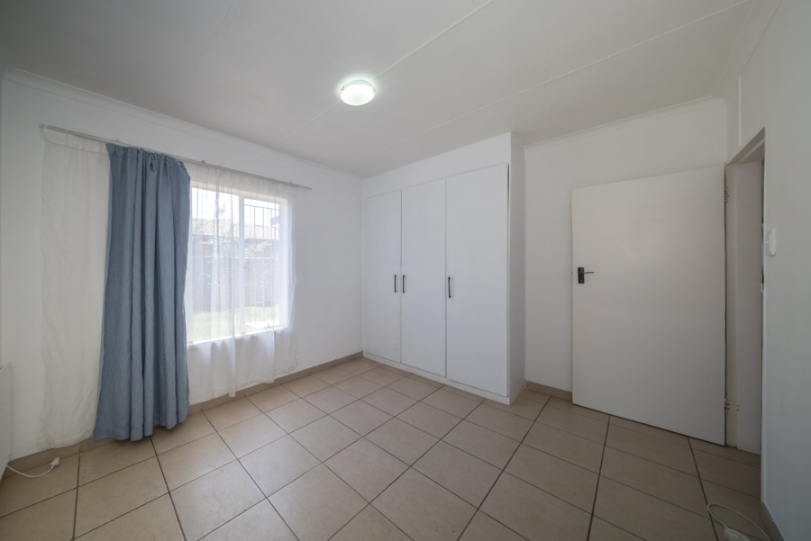 2 Bedroom Property for Sale in Eden Glen Gauteng