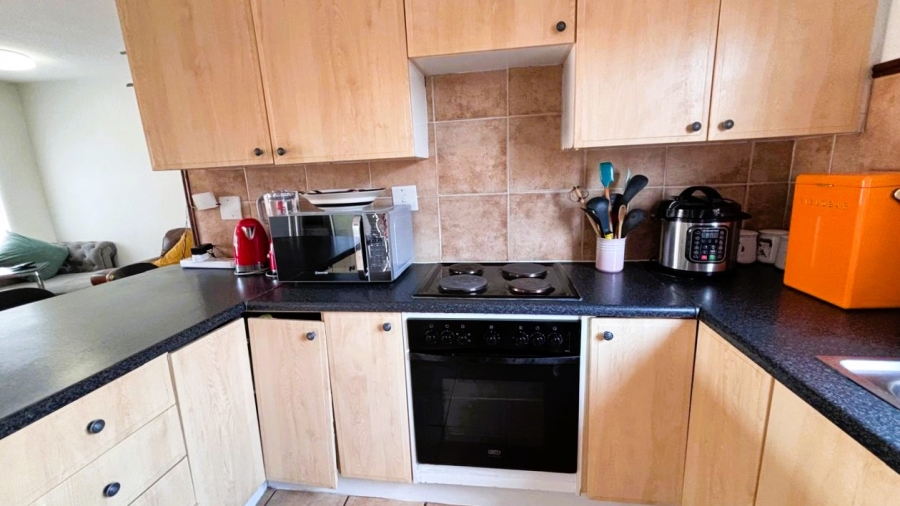 2 Bedroom Property for Sale in Eco Park Gauteng