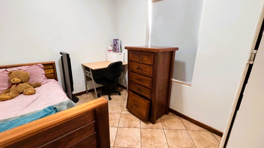 2 Bedroom Property for Sale in Eco Park Gauteng