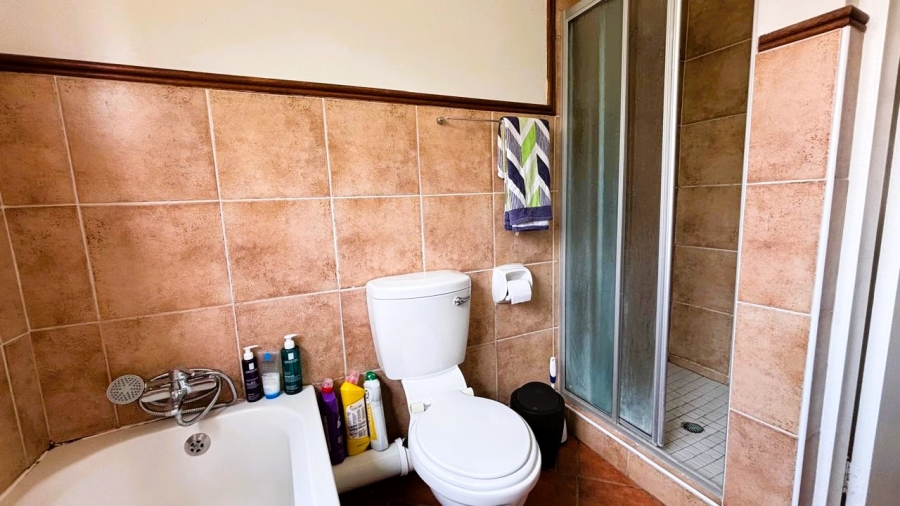 2 Bedroom Property for Sale in Eco Park Gauteng