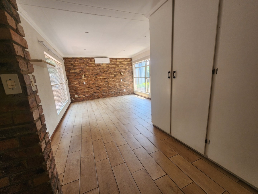 4 Bedroom Property for Sale in Montana Park Gauteng