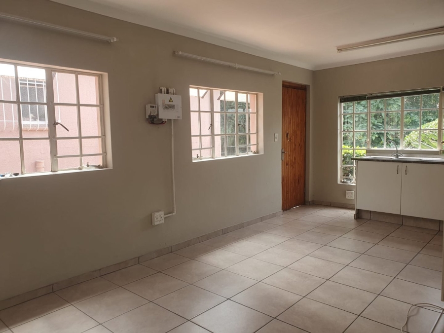 To Let 1 Bedroom Property for Rent in Edenvale Central Gauteng