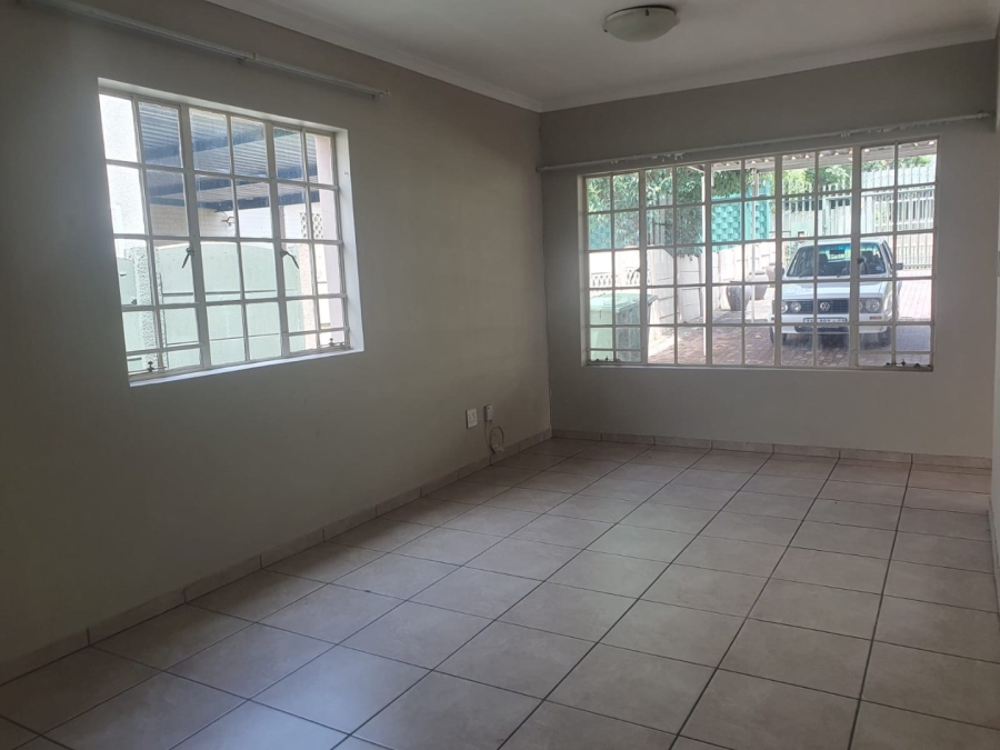 To Let 1 Bedroom Property for Rent in Edenvale Central Gauteng