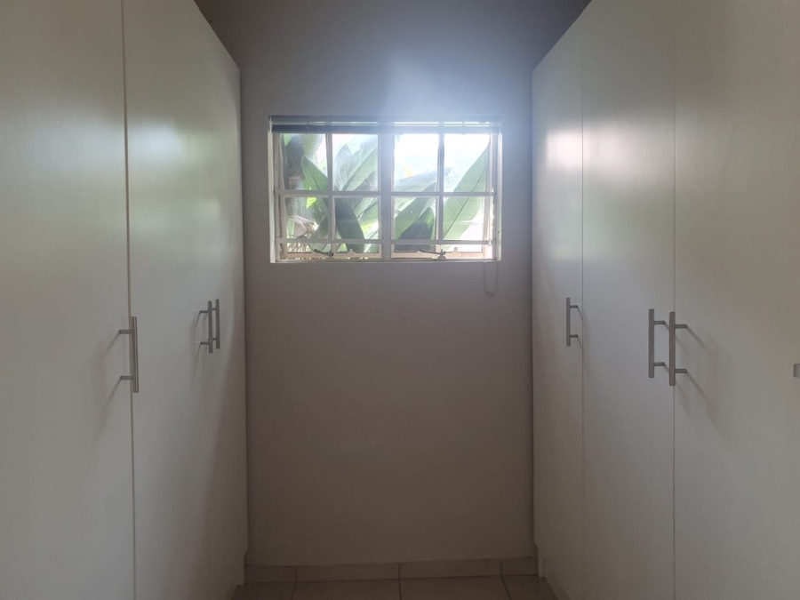 To Let 1 Bedroom Property for Rent in Edenvale Central Gauteng