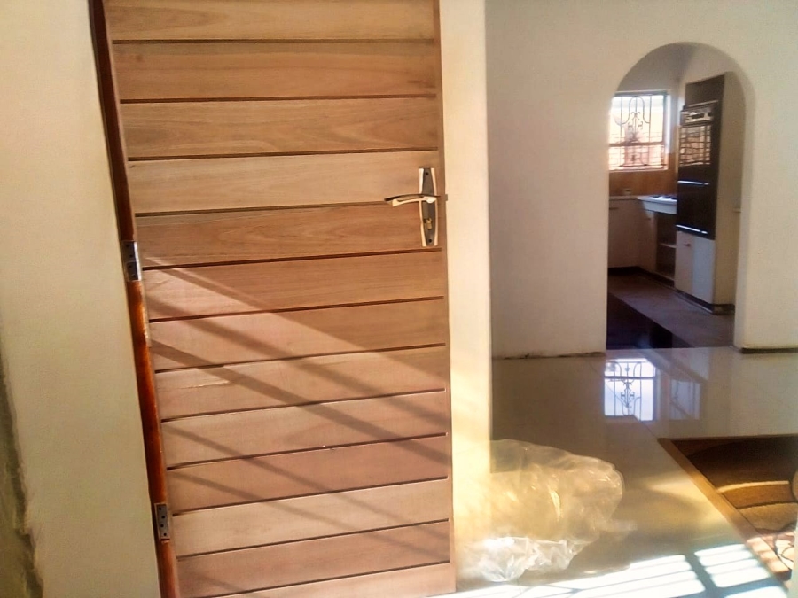 To Let 3 Bedroom Property for Rent in Klippoortje Gauteng