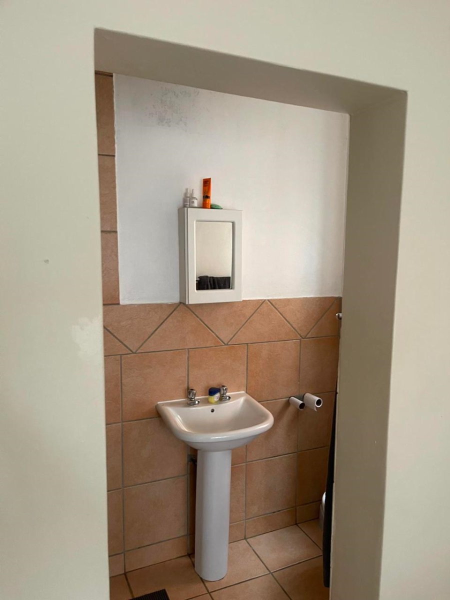 2 Bedroom Property for Sale in Clarina Gauteng