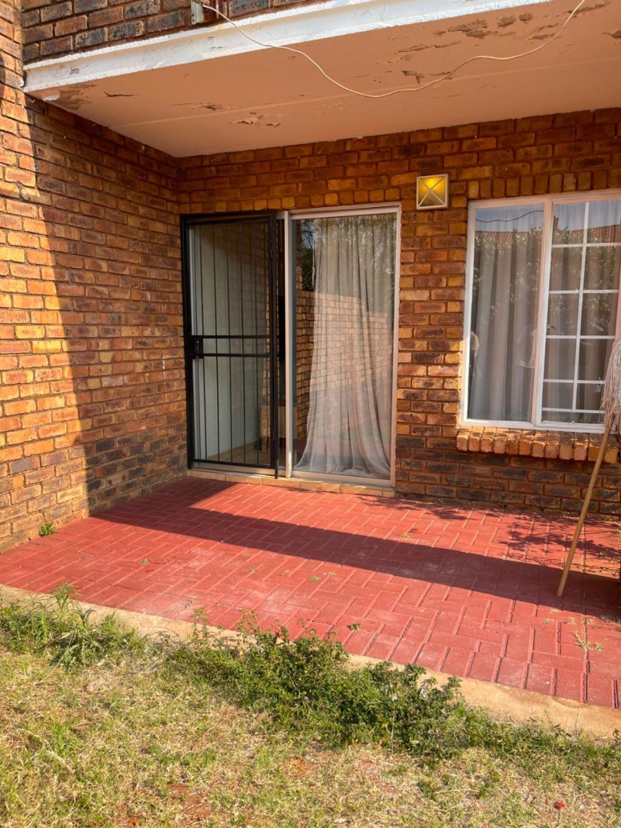 2 Bedroom Property for Sale in Clarina Gauteng