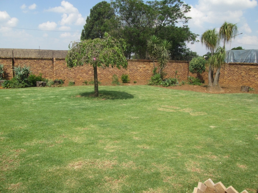 3 Bedroom Property for Sale in Glen Marais Gauteng