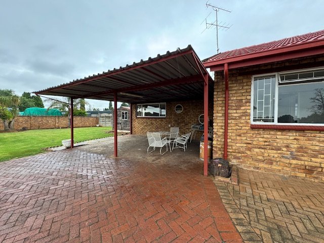 3 Bedroom Property for Sale in Glen Marais Gauteng