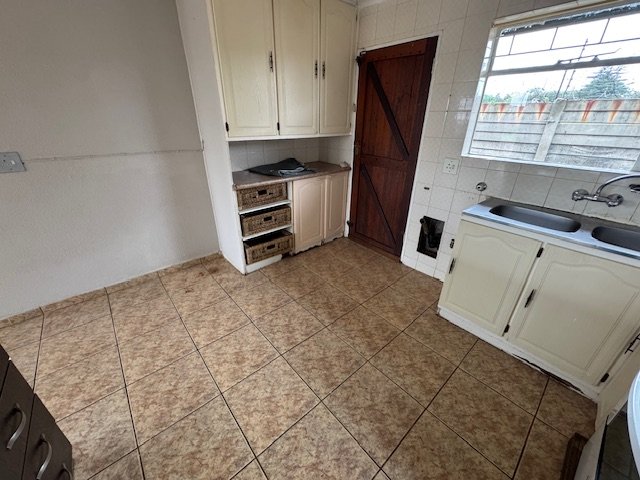3 Bedroom Property for Sale in Glen Marais Gauteng