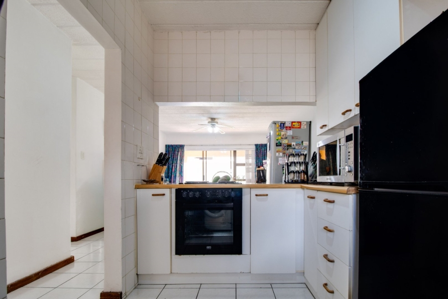 2 Bedroom Property for Sale in Buccleuch Gauteng