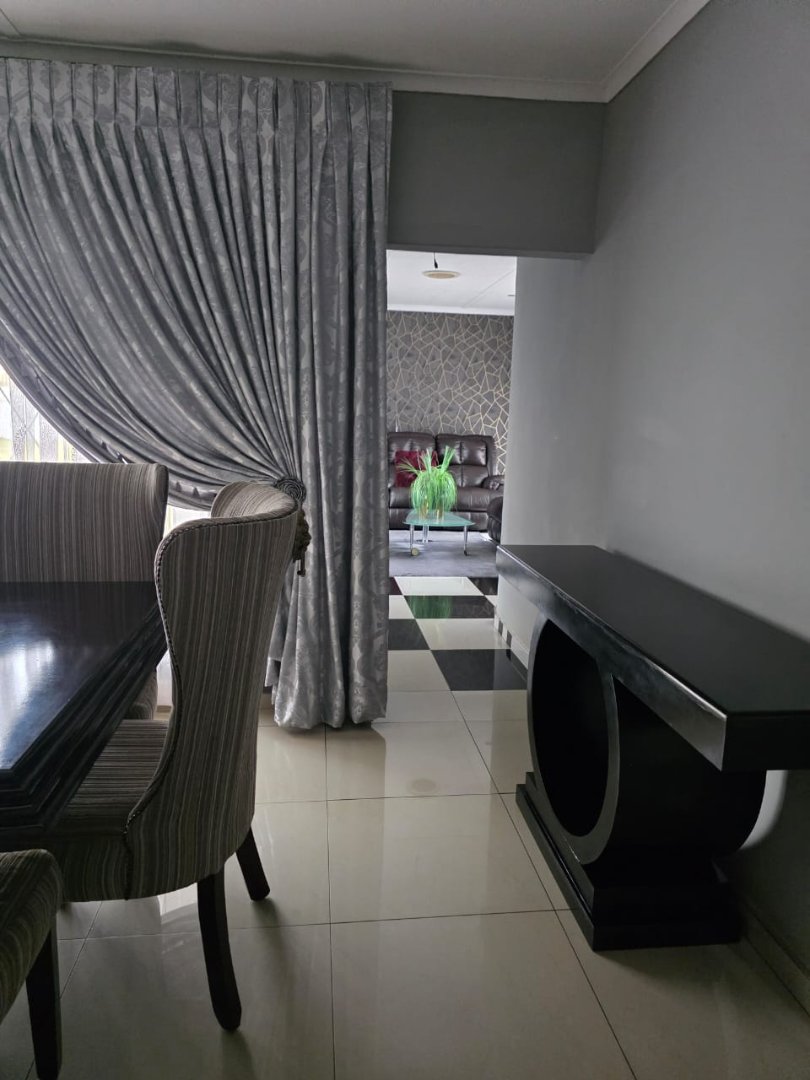 3 Bedroom Property for Sale in Debonair Park Gauteng