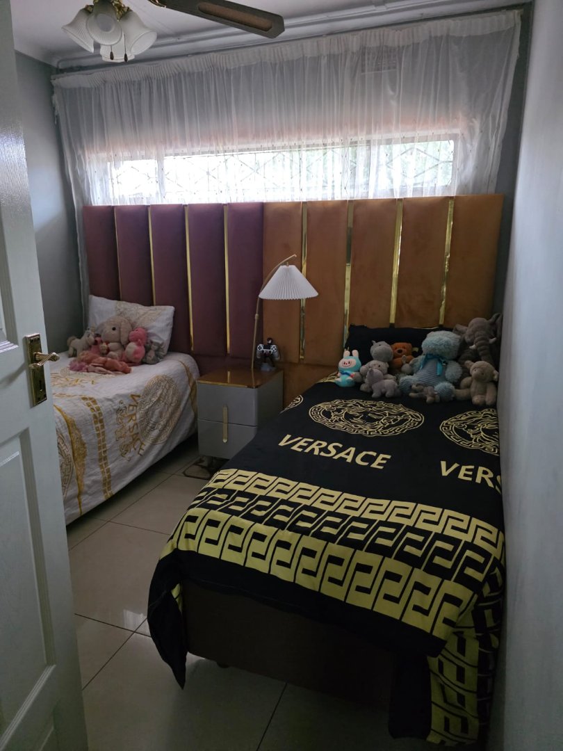 3 Bedroom Property for Sale in Debonair Park Gauteng