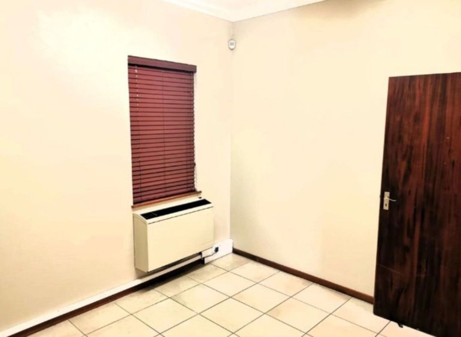  Bedroom Property for Sale in Eldoraigne Gauteng