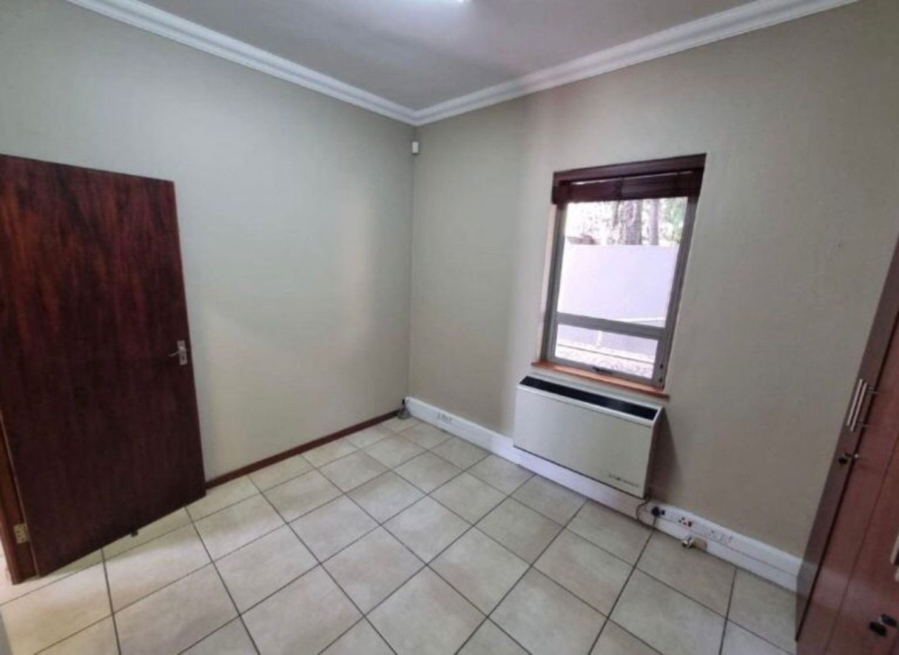  Bedroom Property for Sale in Eldoraigne Gauteng