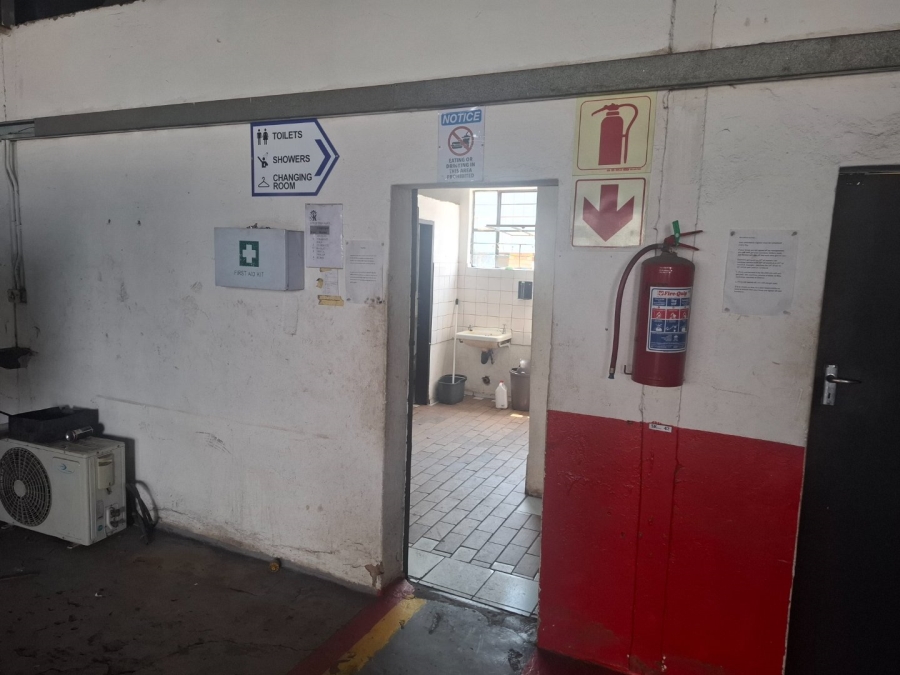  Bedroom Property for Sale in Chloorkop Gauteng