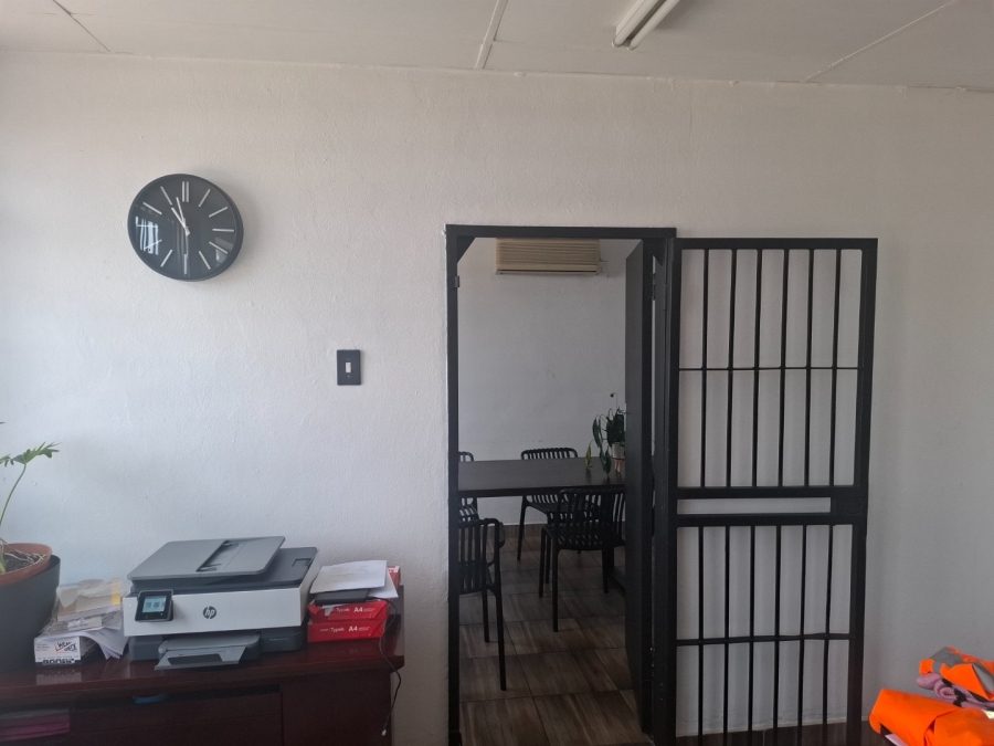  Bedroom Property for Sale in Chloorkop Gauteng
