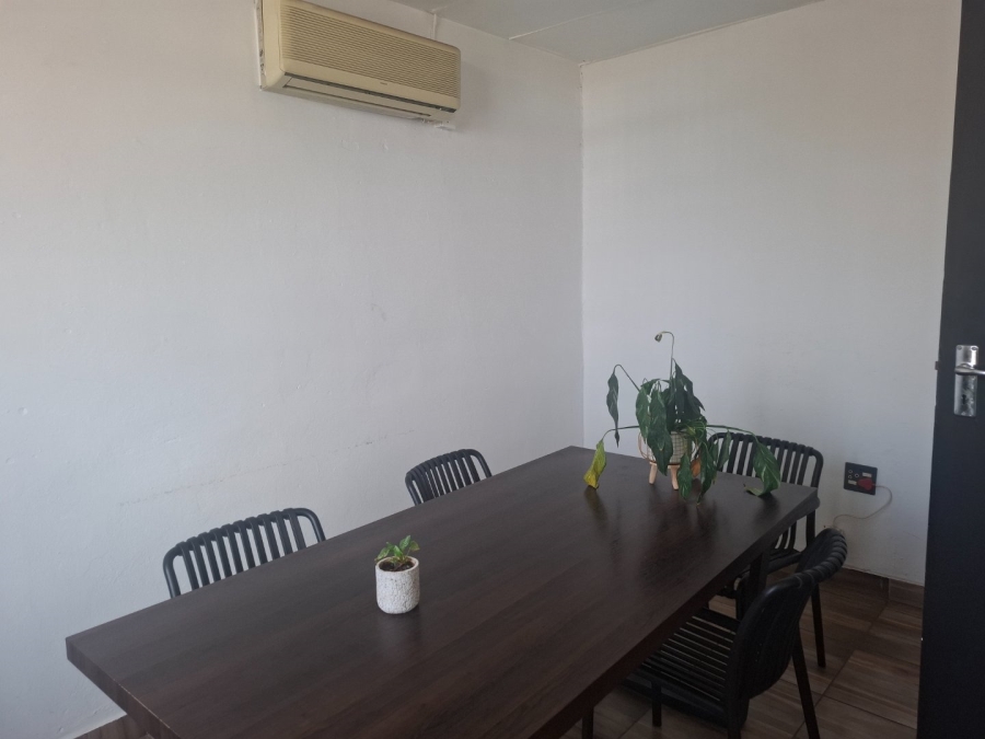  Bedroom Property for Sale in Chloorkop Gauteng