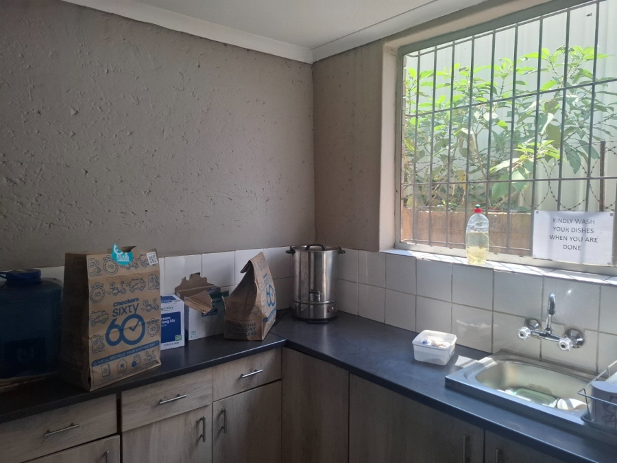  Bedroom Property for Sale in Chloorkop Gauteng