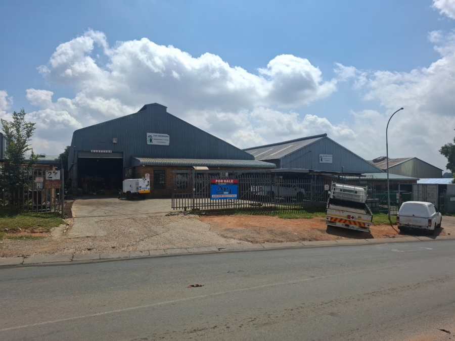  Bedroom Property for Sale in Chloorkop Gauteng