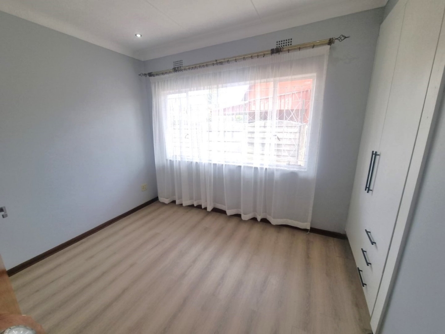 To Let 3 Bedroom Property for Rent in Kibler Park Gauteng