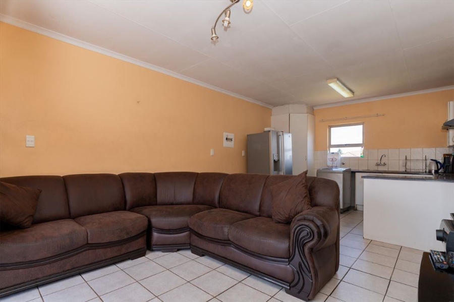 2 Bedroom Property for Sale in Birchleigh Gauteng