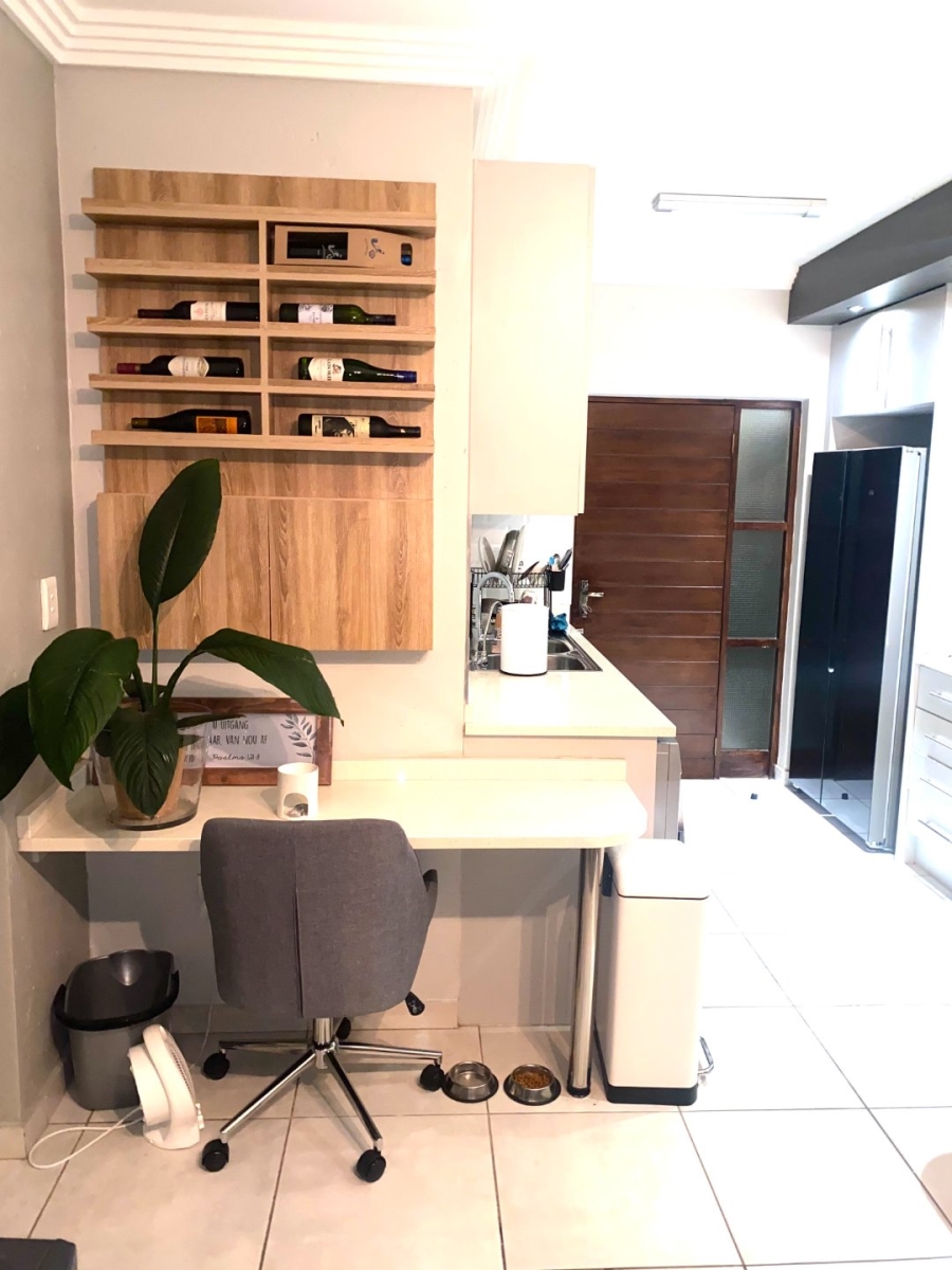 2 Bedroom Property for Sale in Klipfontein Gauteng