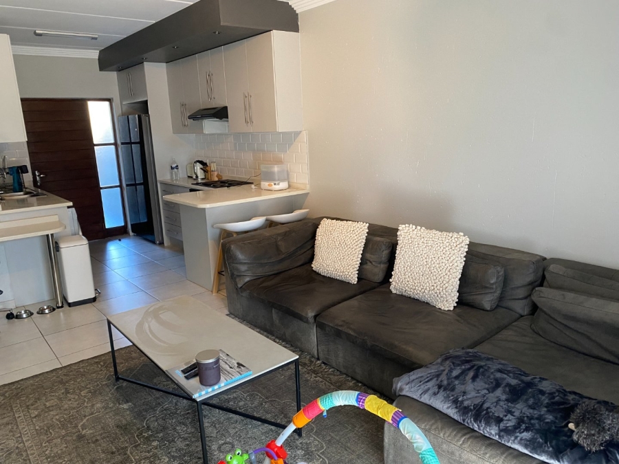 2 Bedroom Property for Sale in Klipfontein Gauteng