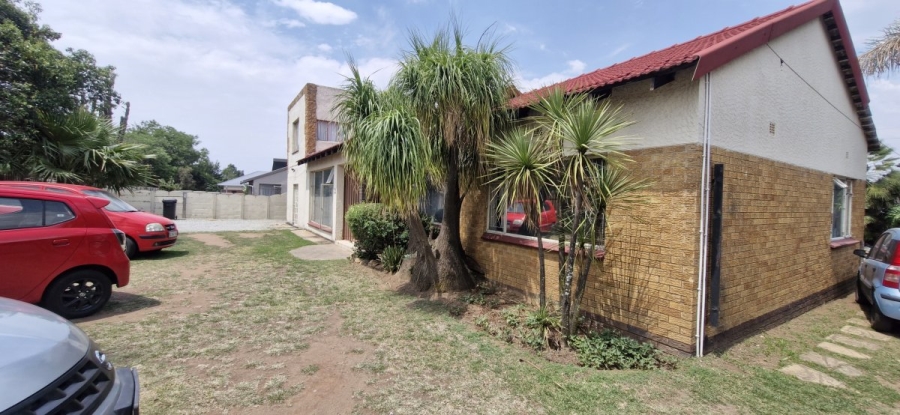 4 Bedroom Property for Sale in Ravensklip Gauteng