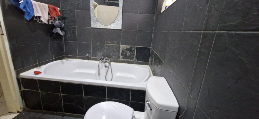 4 Bedroom Property for Sale in Ravensklip Gauteng