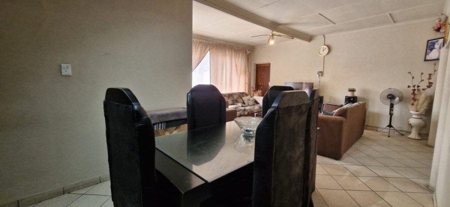 4 Bedroom Property for Sale in Ravensklip Gauteng